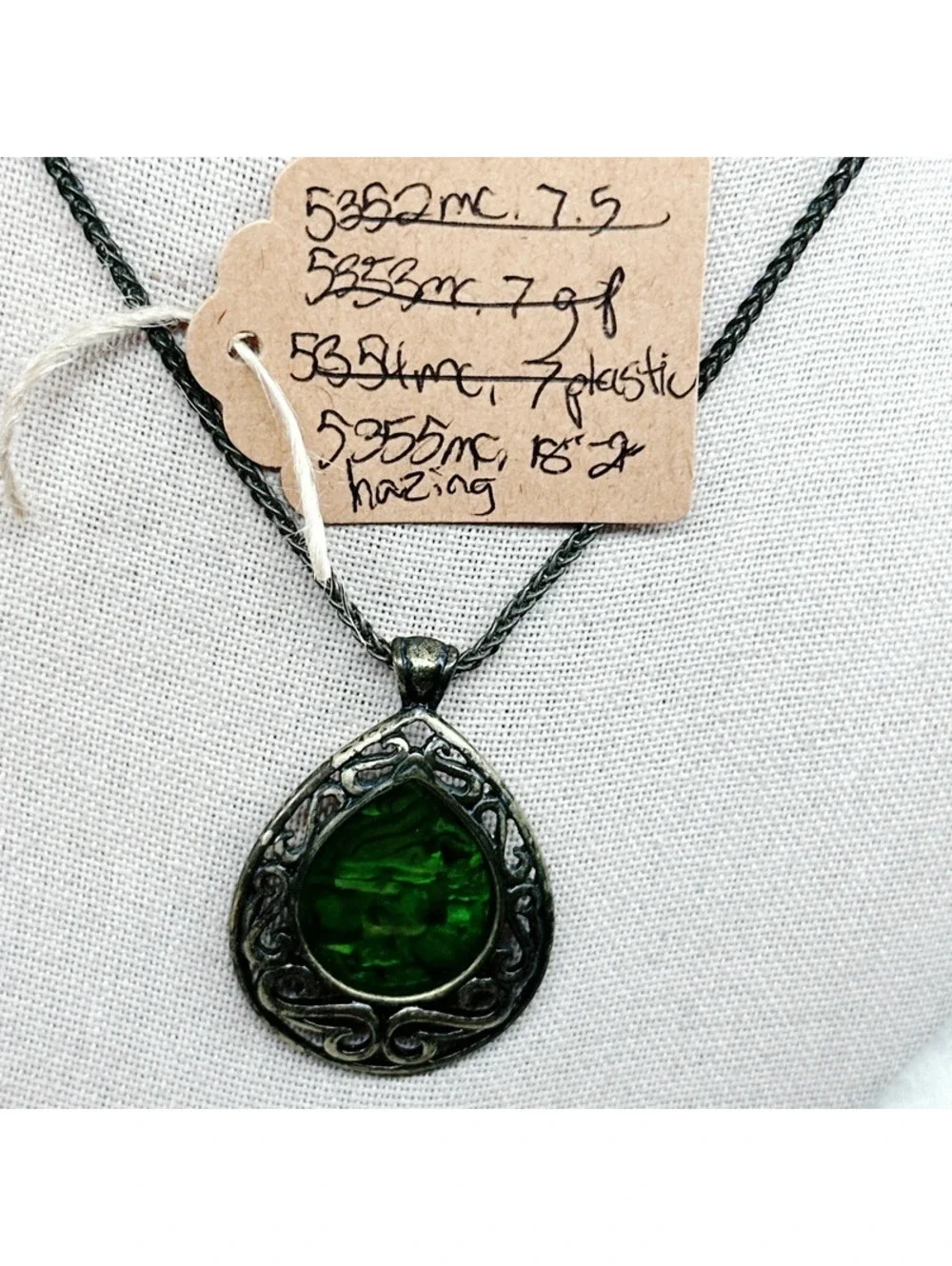 5355gc. Bronze Green Resin Necklace Filigree